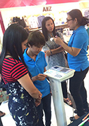 ตรวจสุขภาพเบื้องต้นและให้ความรู้เรื่องโรคมะเร็งในผู้หญิง