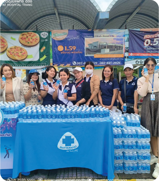 วัฒนแพทย์ อาสา เเจกน้ำดื่มงานลากพระ 2567